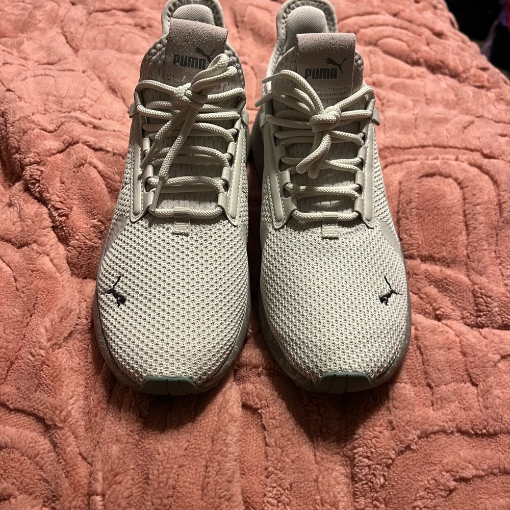 Puma Light Gray and green running shoes barely used.